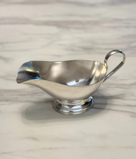 Vintage Silver-Plated Sauce Boat – Classic Elegance