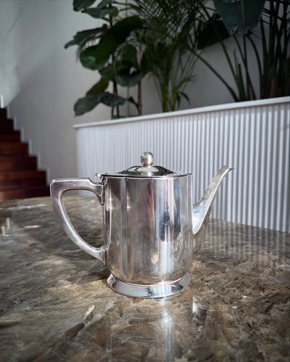 Elegant Vintage Silver-Plated Teapot – Made in Switzerland